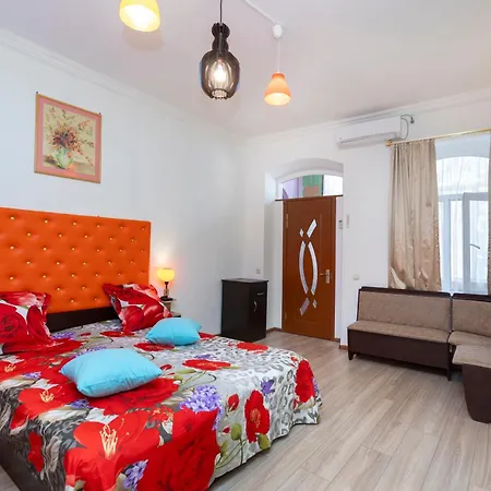 Homestay In Tbilisi Center Gm Exterior photo